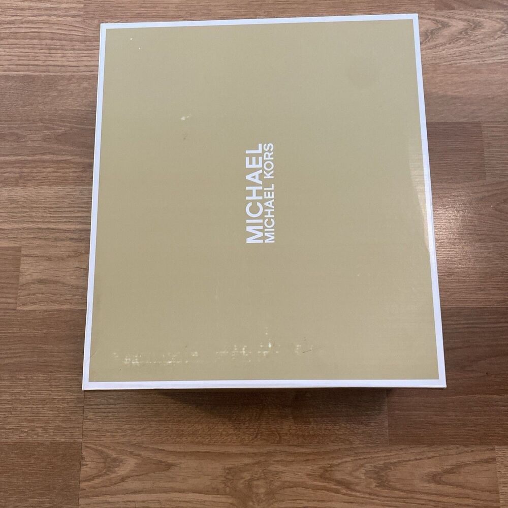 Michael Kors Womens Cosmo Croc-Embossed Kitten Heel Booties Black 6M New - Picture 2 of 10